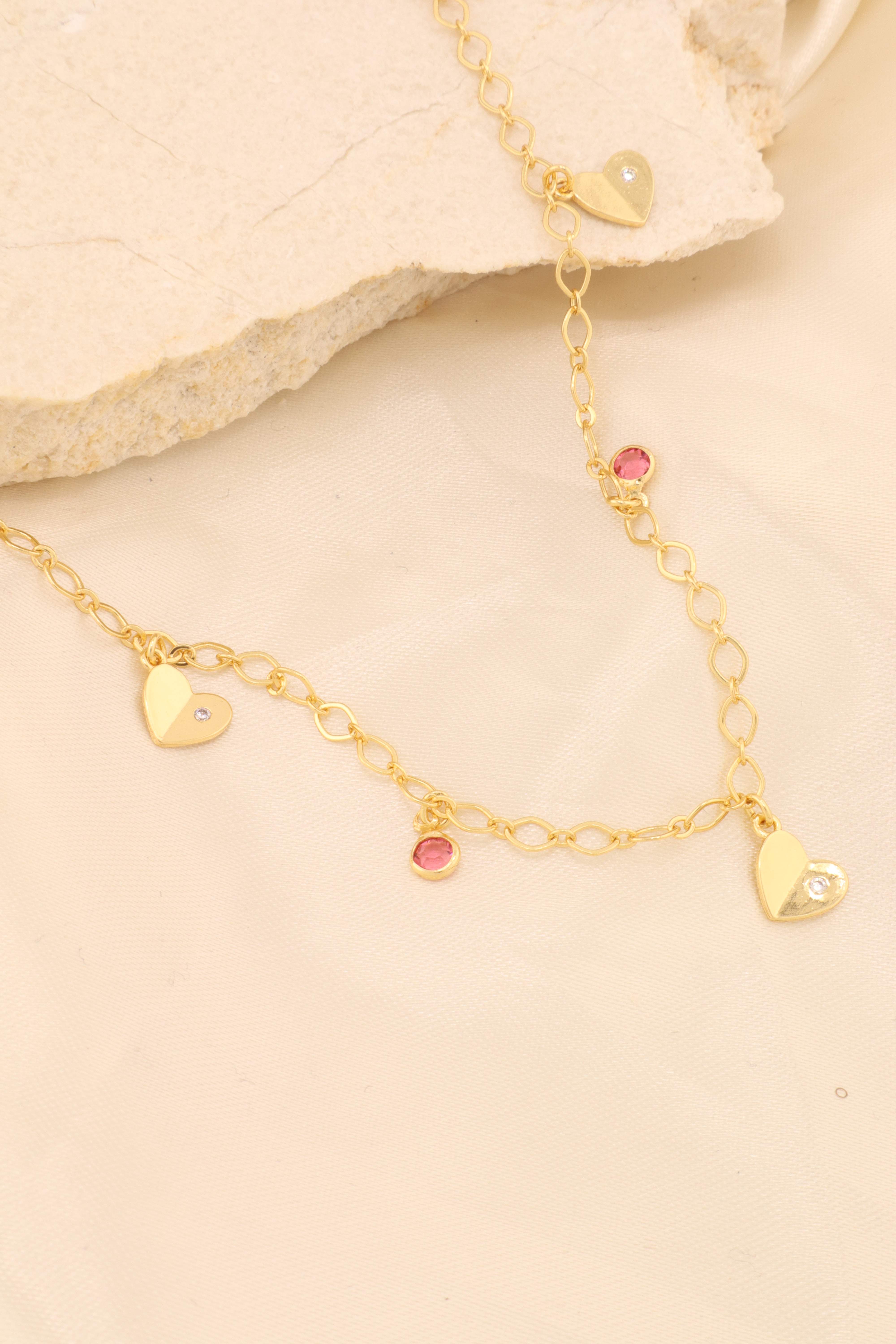 CHOCKER CORAÇÃO E DETALHES ROSA